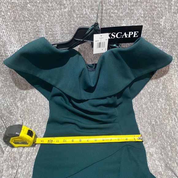 Xscape Sleeveless Formal Green Dress, Size 4 - Picture 7 of 9